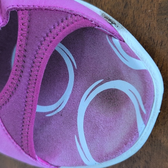 Merrell Women's Pink Sandals Size 8 - Picture 8 of 8
